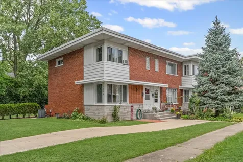 4836 Kirk Street Skokie IL 60077