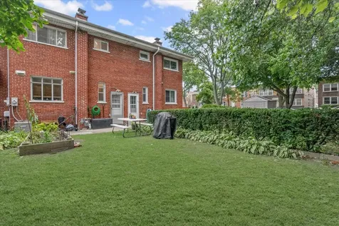 4836 Kirk Street Skokie IL 60077