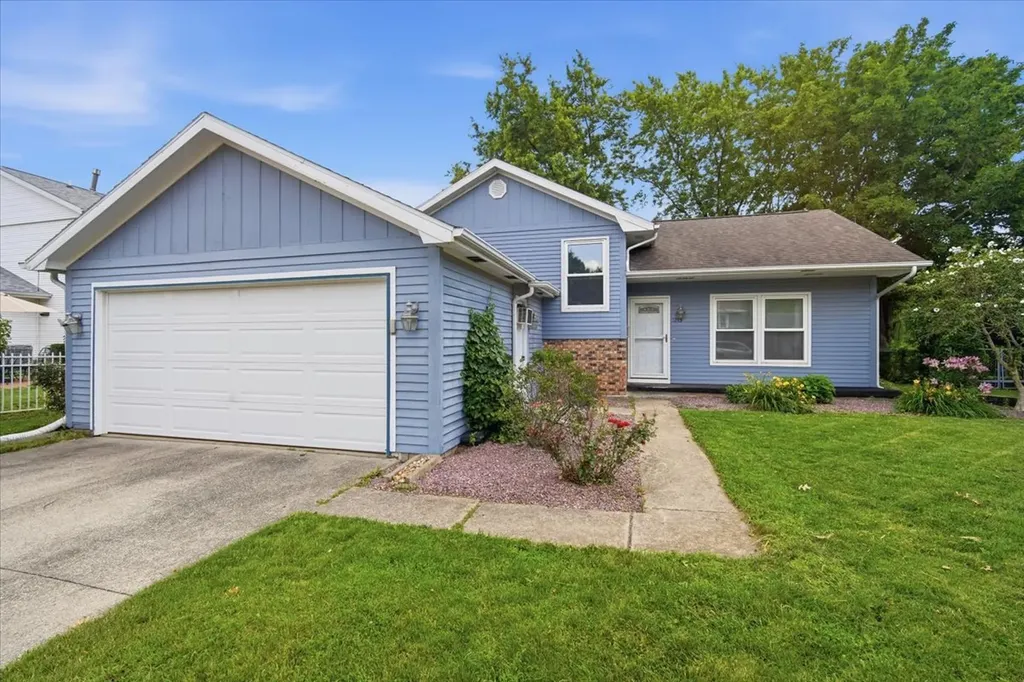 1213 Brentwood Court Normal IL 61761