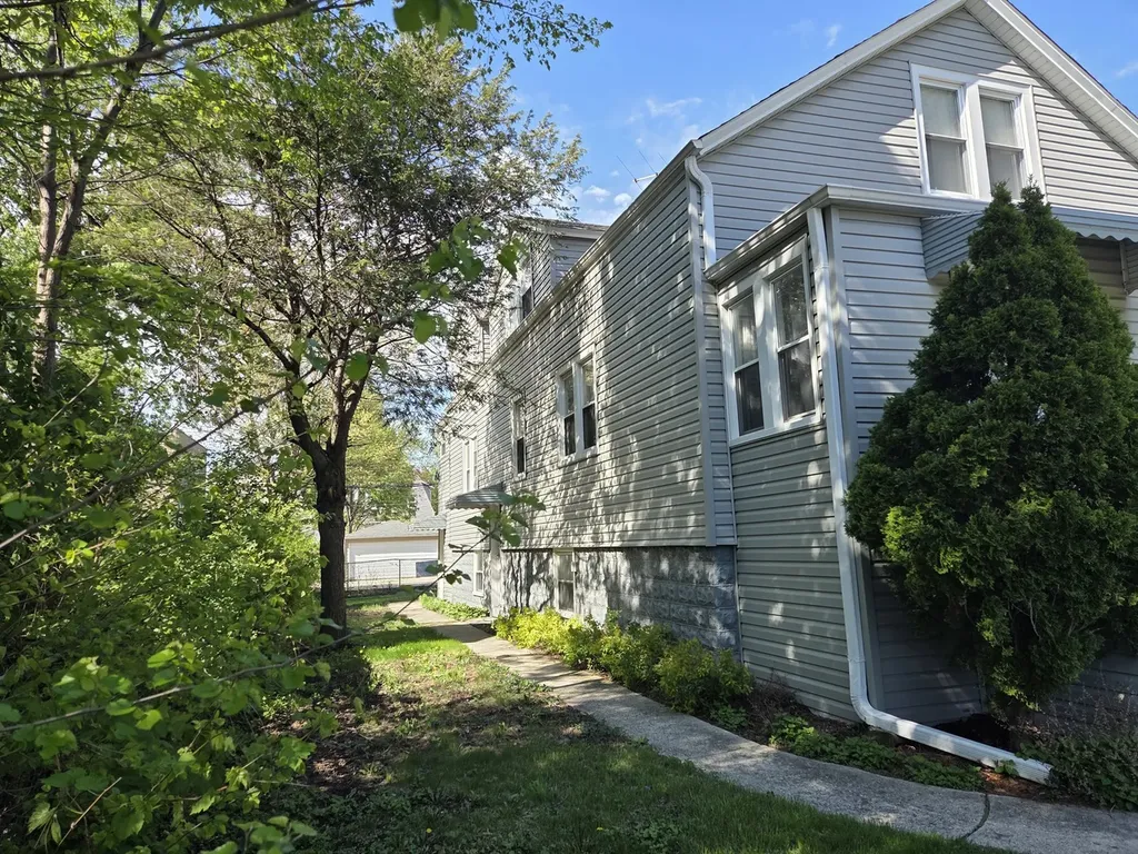 5484 West Gettysburg Street Chicago IL 60630