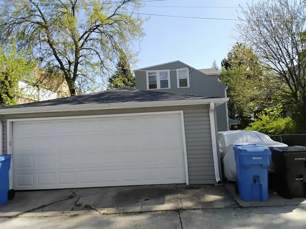 5484 West Gettysburg Street Chicago IL 60630