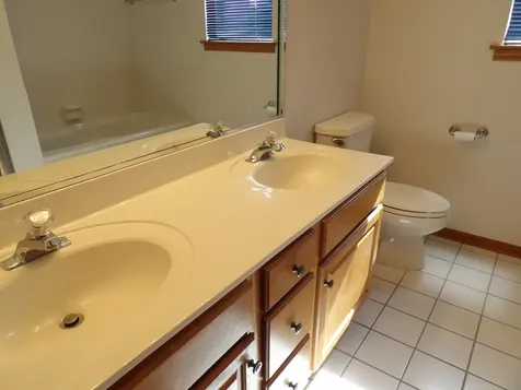 3640 186TH Street Lansing IL 60438