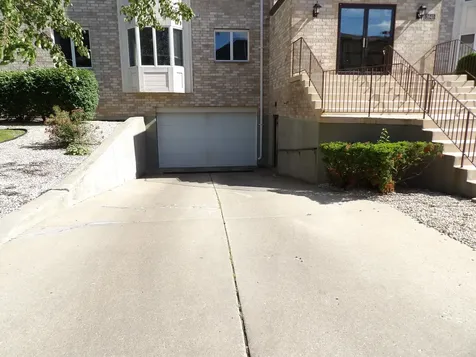 3640 186TH Street Lansing IL 60438