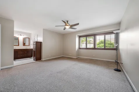 443 Partridge Lane Deerfield IL 60015