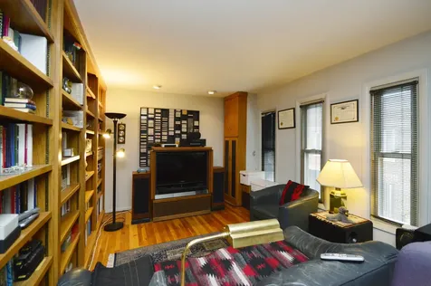 5117 South Cornell Avenue Chicago IL 60615