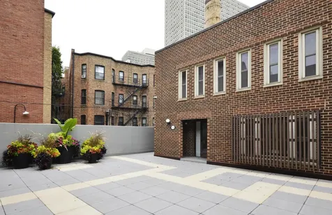 5117 South Cornell Avenue Chicago IL 60615
