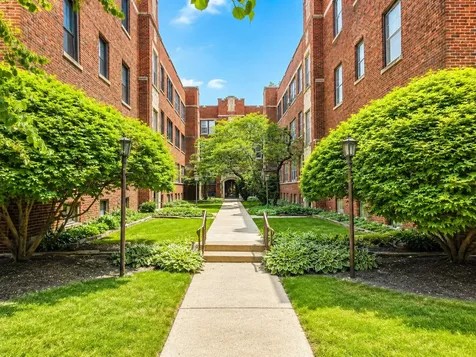 739 Hinman Avenue Evanston IL 60202