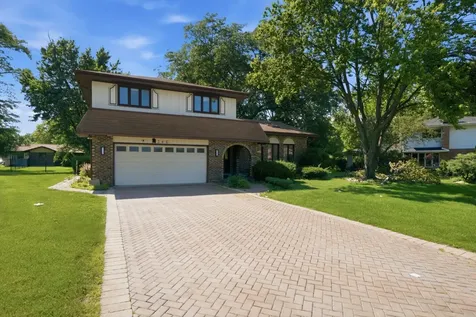346 Butternut Drive Wood Dale IL 60191