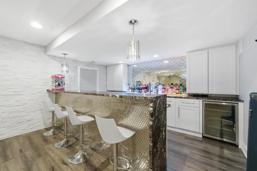 3423 Goldfinch Drive Naperville IL 60564