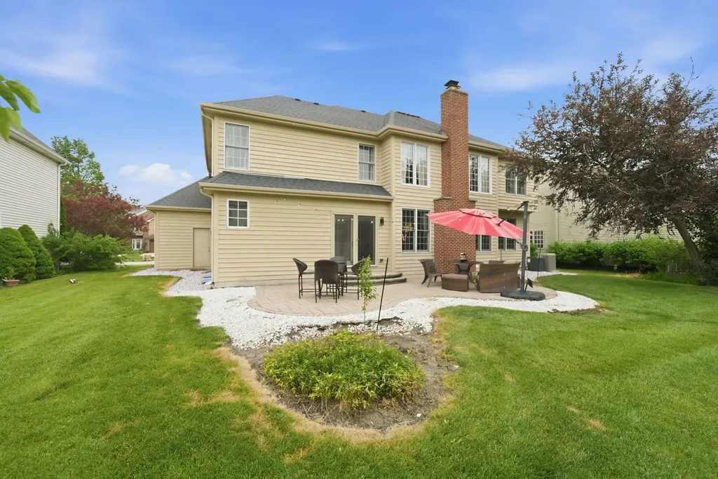 3423 Goldfinch Drive Naperville IL 60564