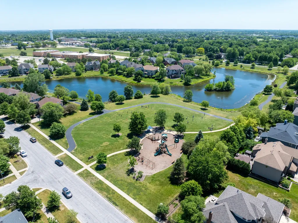 3423 Goldfinch Drive Naperville IL 60564