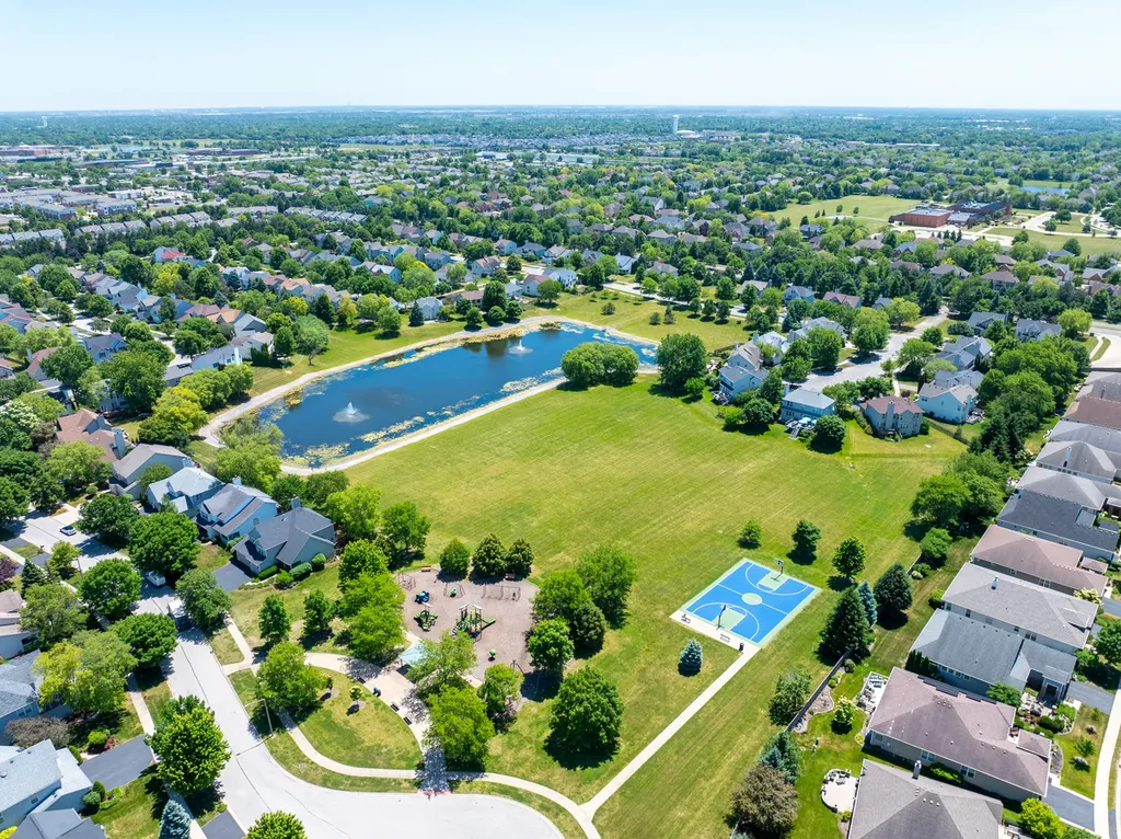 3423 Goldfinch Drive Naperville IL 60564
