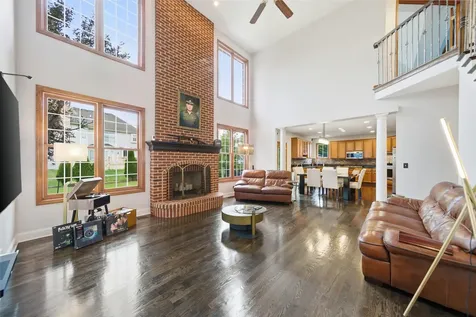 3423 Goldfinch Drive Naperville IL 60564