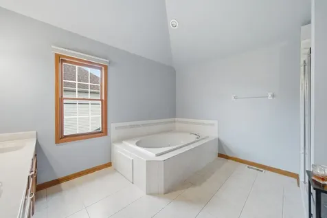 3423 Goldfinch Drive Naperville IL 60564