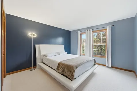 3423 Goldfinch Drive Naperville IL 60564