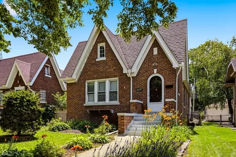 2257 Orchard Street Blue Island IL 60406