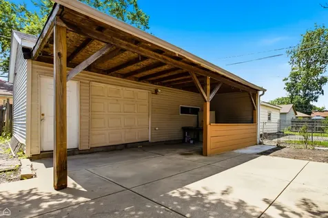 2257 Orchard Street Blue Island IL 60406