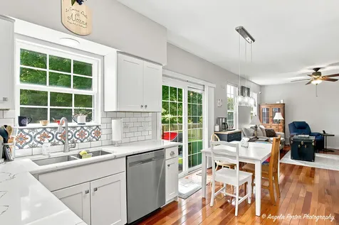 317 Talismon Drive Crystal Lake IL 60012