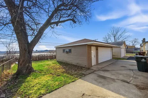 16743 Butterfield Drive Country Club Hills IL 60478