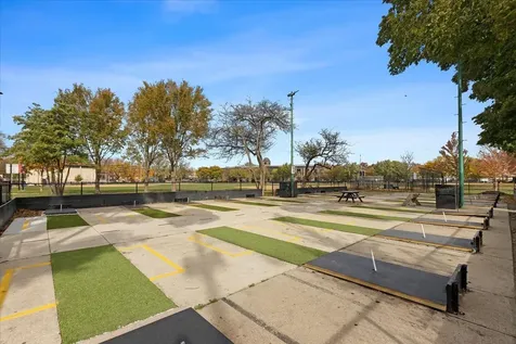 4351 North Bell Avenue Chicago IL 60618