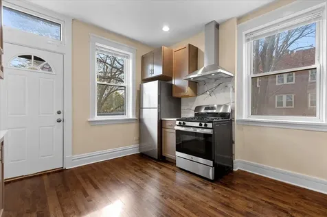 4351 North Bell Avenue Chicago IL 60618
