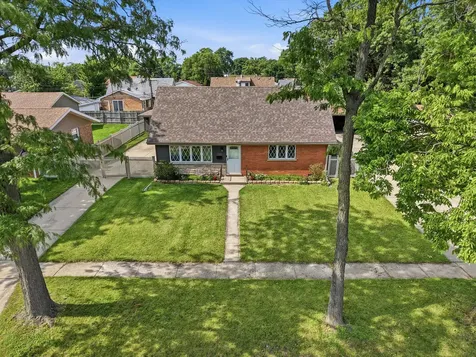 7036 Oxford Street Bridgeview IL 60455