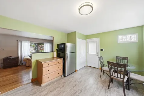 7036 Oxford Street Bridgeview IL 60455