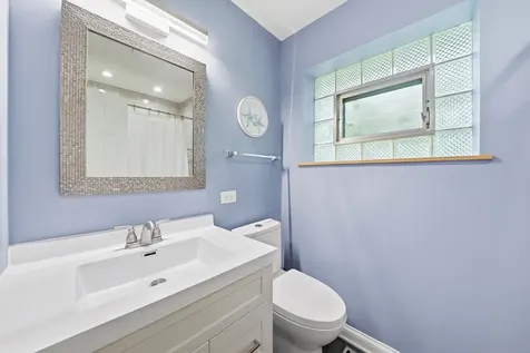 7036 Oxford Street Bridgeview IL 60455