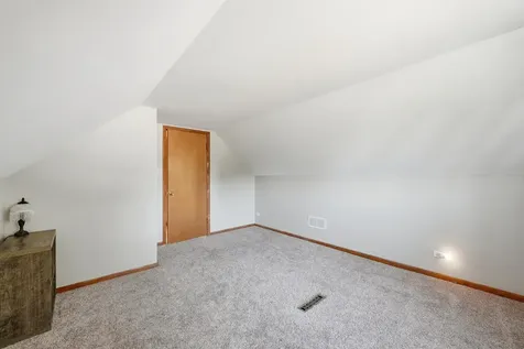 7036 Oxford Street Bridgeview IL 60455