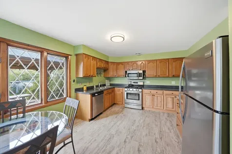 7036 Oxford Street Bridgeview IL 60455
