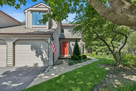 752 Shoreline Road Lake Barrington IL 60010