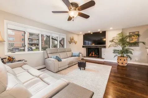 49 Park Lane Park Ridge IL 60068