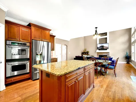 361 South Quentin Road Palatine IL 60067