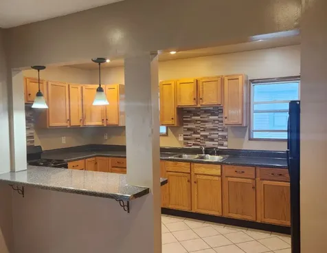 208 Illinois Street Joliet IL 60436