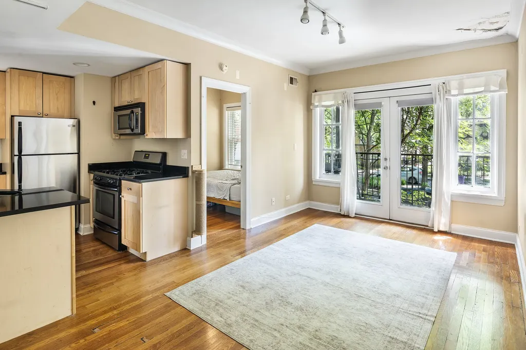4422 North Ashland Avenue Chicago IL 60640