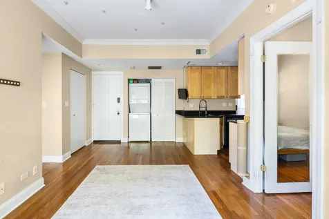 4422 North Ashland Avenue Chicago IL 60640