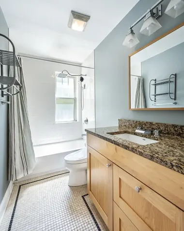 4422 North Ashland Avenue Chicago IL 60640