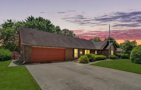 304 Cherokee Drive Georgetown IL 61846