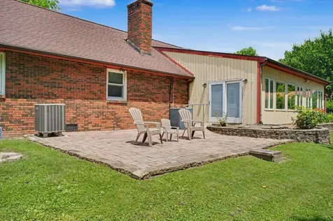 304 Cherokee Drive Georgetown IL 61846
