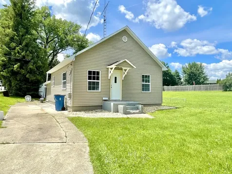 529 North School Avenue Oglesby IL 61348