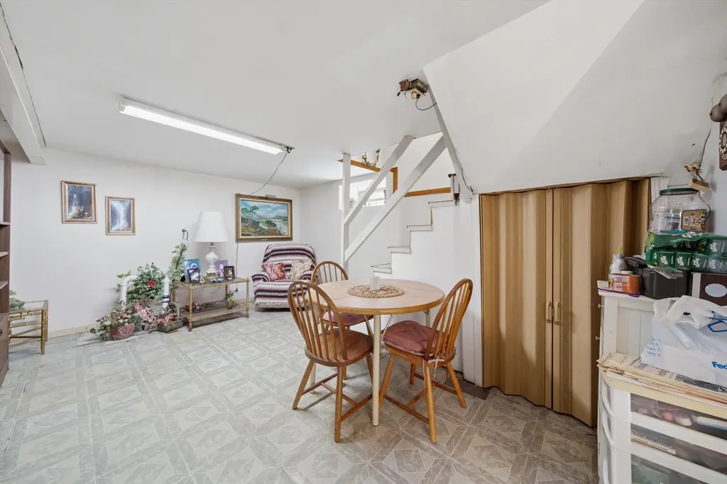 6111 West 55th Street Chicago IL 60638