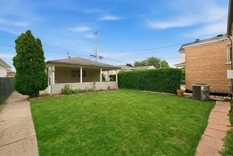 6111 West 55th Street Chicago IL 60638