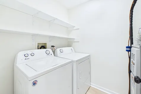 3 Charlotte Circle Elmhurst IL 60126