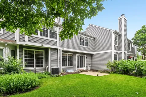 620 North Charter Hall Drive Palatine IL 60067