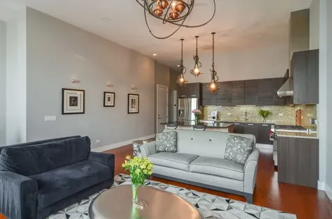 134 South Aberdeen Street Chicago IL 60607