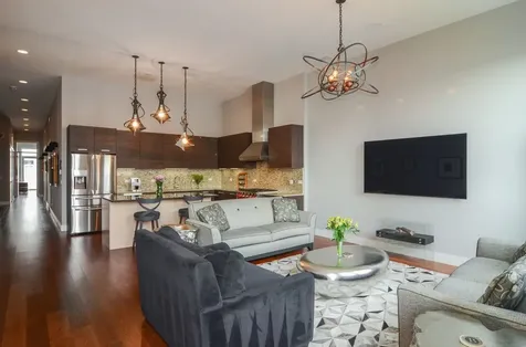 134 South Aberdeen Street Chicago IL 60607