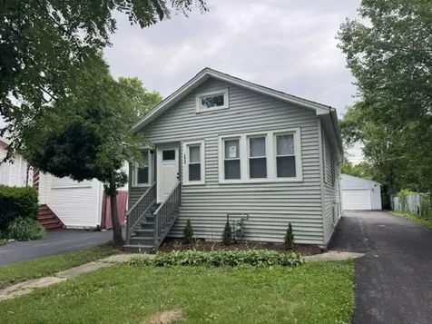 1833 South 18th Avenue Maywood IL 60153