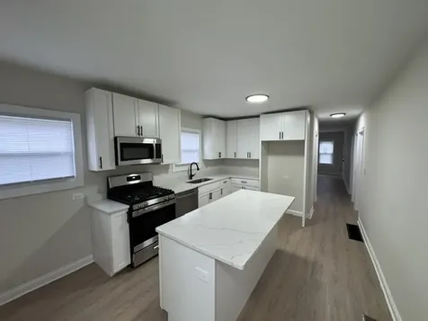1833 South 18th Avenue Maywood IL 60153