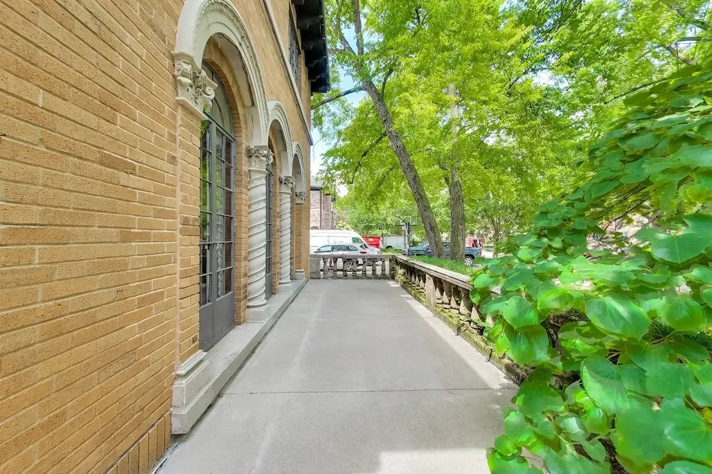 614 North Merrill Street Park Ridge IL 60068
