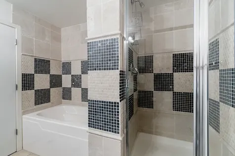 1735 North Paulina Street Chicago IL 60622